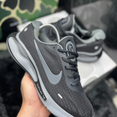 Nike Zoom Cushlon